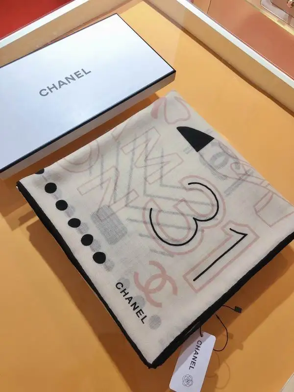 Chanel 140X140cm 70%羊绒 30%真丝 E24 (7)